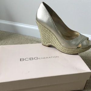 BCBGeneration Gold peep toe wedge